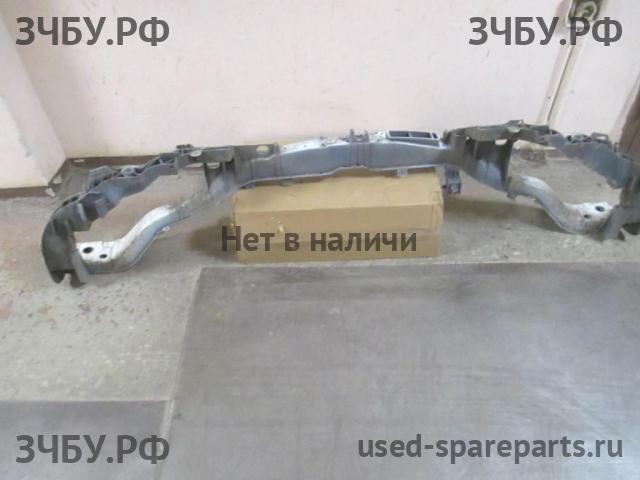 Ford Focus 3 Панель передняя (телевизор)