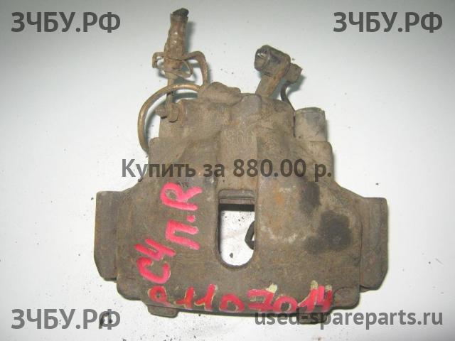 Citroen C4 (1) Суппорт передний правый (в сборе со скобой)