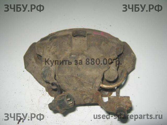 Citroen C4 (1) Суппорт передний правый (в сборе со скобой)