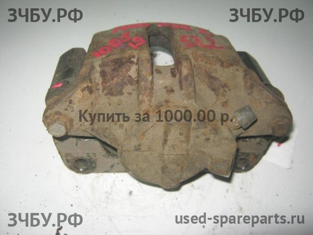 Renault Scenic 2 Суппорт передний правый (в сборе со скобой)
