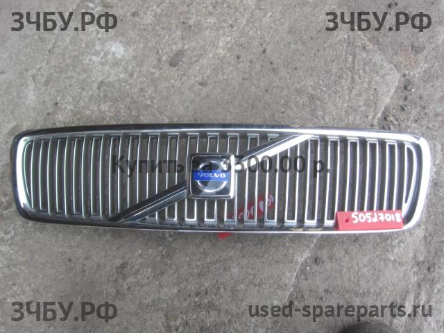 Volvo V70 (1) Решетка радиатора