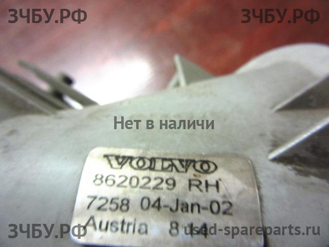 Volvo V70 (2) ПТФ правая