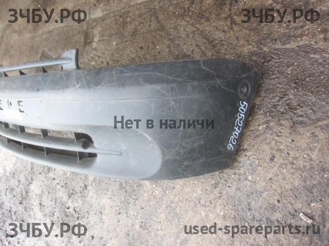 Renault Kangoo 1 Бампер передний