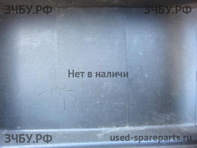 Mazda 323 [BA] Бампер передний