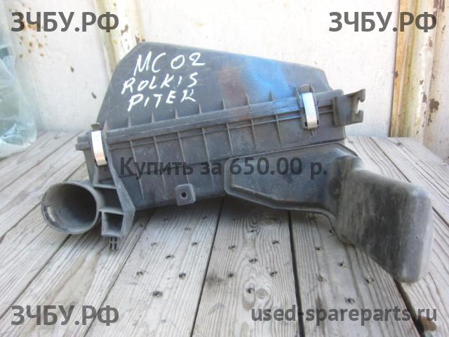 Mitsubishi Carisma (DA) 2000-> Корпус воздушного фильтра
