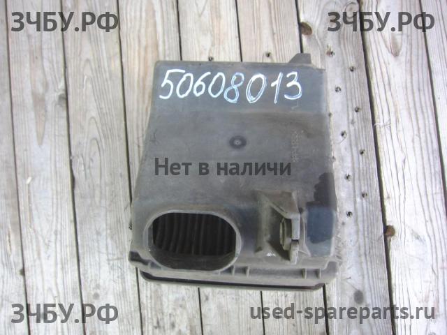Mitsubishi Outlander 1 (CU) Корпус воздушного фильтра