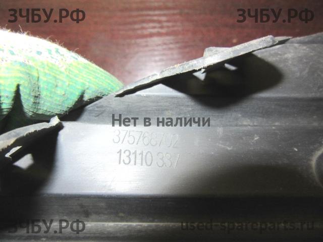 Opel Astra H Решетка в бампер