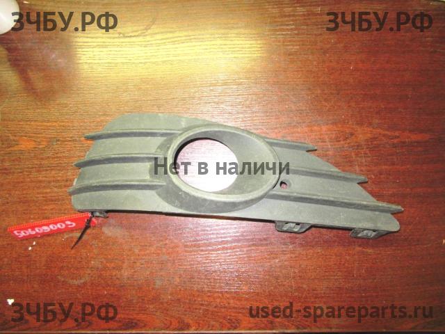 Opel Astra H Решетка в бампер