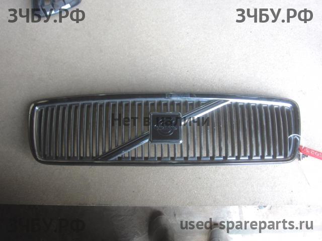 Volvo V70 (1) Решетка радиатора