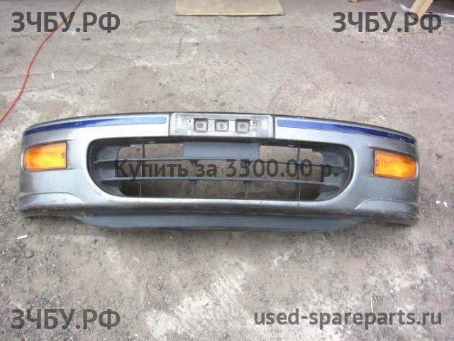 Nissan Serena 1 (C23M) Бампер передний