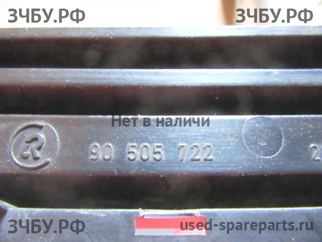 Opel Vectra B Решетка радиатора
