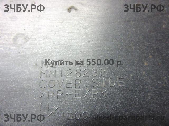 Mitsubishi Outlander 1 (CU) Накладка заднего бампера левая