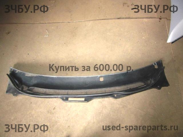 Volvo XC-70 Cross Country (1) Решетка стеклоочистителя (Дефлектор водостока)