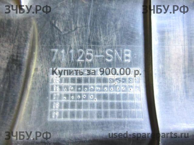 Honda Civic 8 (4D) Кожух замка капота