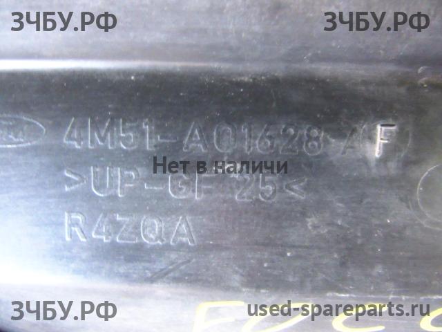Ford Focus 2 (рестайлинг) Решетка стеклоочистителя (Дефлектор водостока)