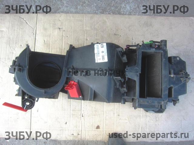 Volkswagen Jetta 4/Bora [1J2] Корпус отопителя (корпус печки)