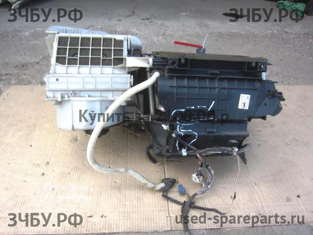 Toyota Celica (T23) Корпус отопителя (корпус печки)