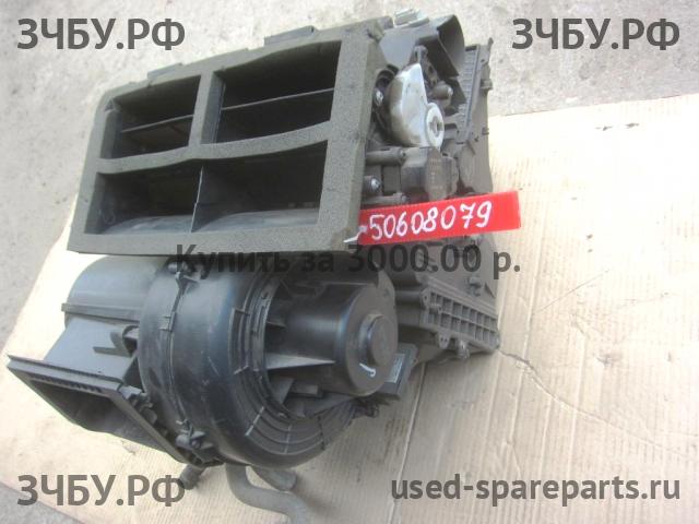 Ford Focus 2 (рестайлинг) Корпус отопителя (корпус печки)