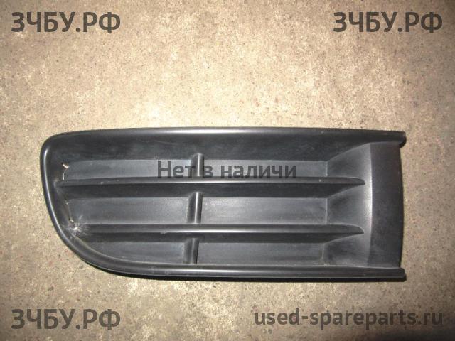 Volkswagen Polo 4 (9N) Решетка в бампер