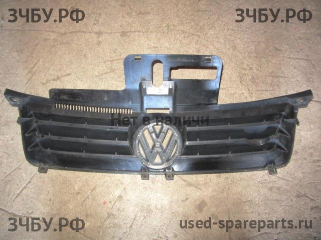 Volkswagen Polo 4 (9N) Решетка радиатора