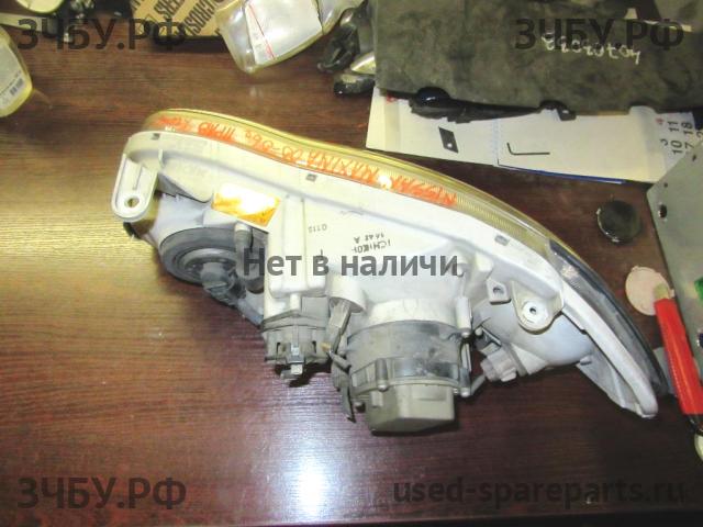 Nissan Maxima 3 (CA33) Фара правая