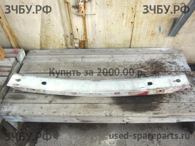 Volvo V70 (1) Усилитель бампера передний