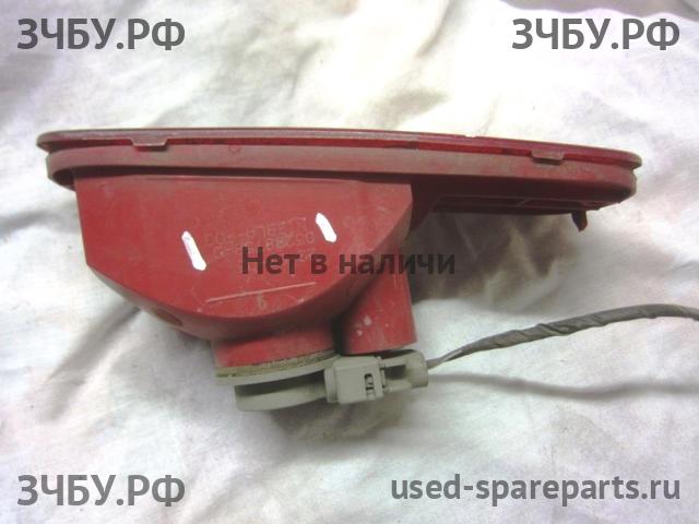 Chrysler PT Cruiser Фонарь задний в бампер правый