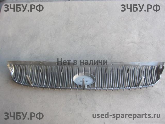 Hyundai Sonata 4 Решетка радиатора