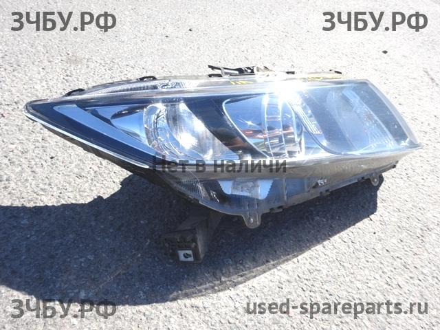 Honda Civic 9 (4D) Фара правая