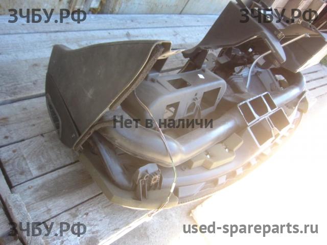 Volvo S40 (2) Торпедо