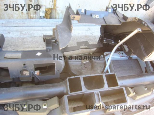 Volvo S40 (2) Торпедо