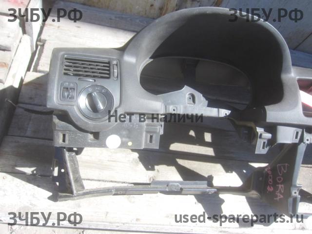 Volkswagen Jetta 4/Bora [1J2] Торпедо