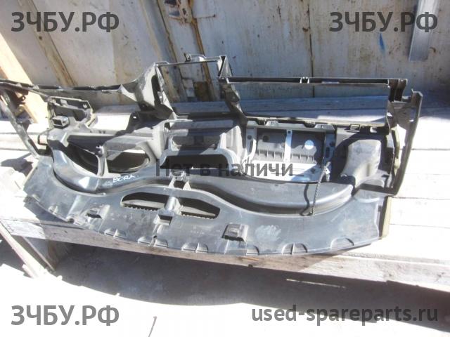 Volkswagen Jetta 4/Bora [1J2] Торпедо