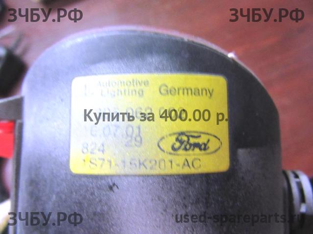 Ford Mondeo 3 ПТФ правая