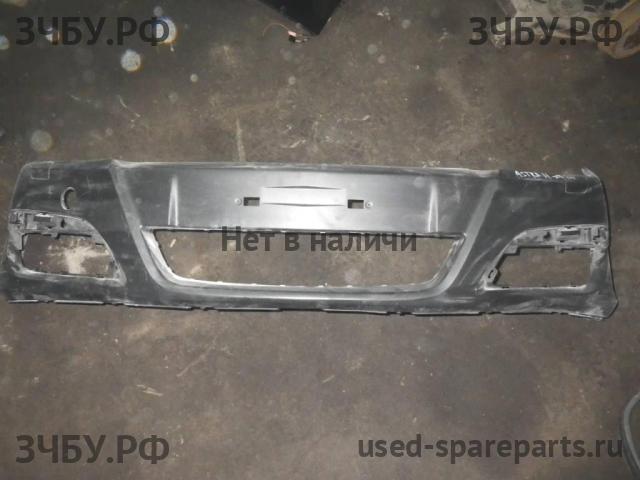 Opel Astra H Бампер передний