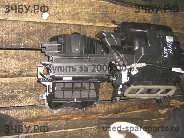 Honda Civic 8 (5D) Корпус отопителя (корпус печки)