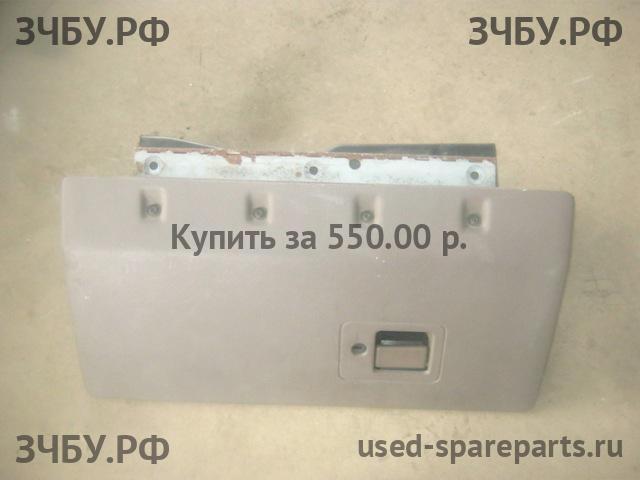 Ford Taurus 2 Бардачок