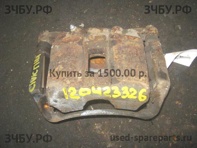 Honda Civic 8 (4D) Суппорт передний правый (в сборе со скобой)