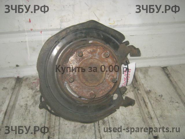 Dodge Intrepid 2 Кулак задний правый