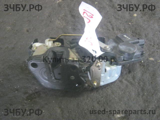 Hyundai Santa Fe 1 (SM) Замок двери задней левой