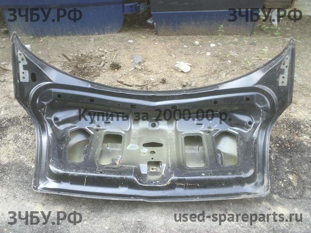 Nissan Primera P12 Крышка багажника
