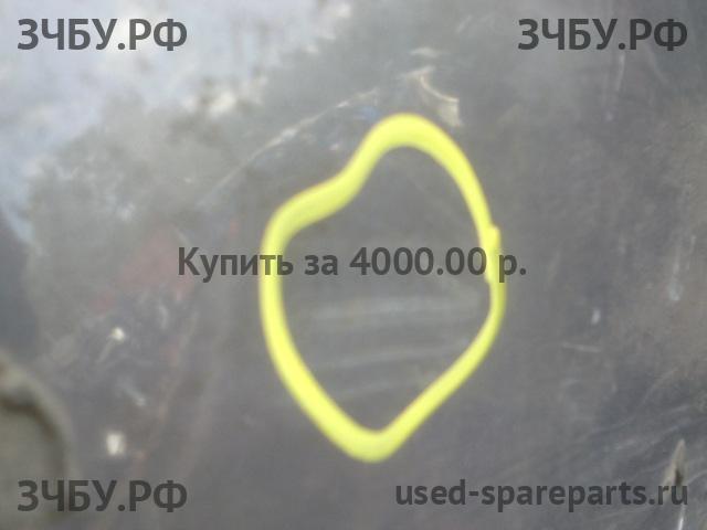Mazda 3 [BK] Крышка багажника