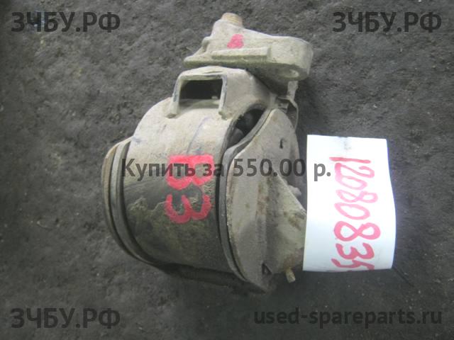 Volkswagen Passat B3 Опора КПП