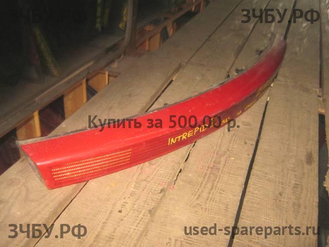 Dodge Intrepid 2 Фонарь средний