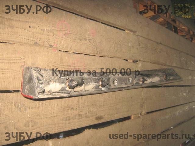 Dodge Intrepid 2 Фонарь средний