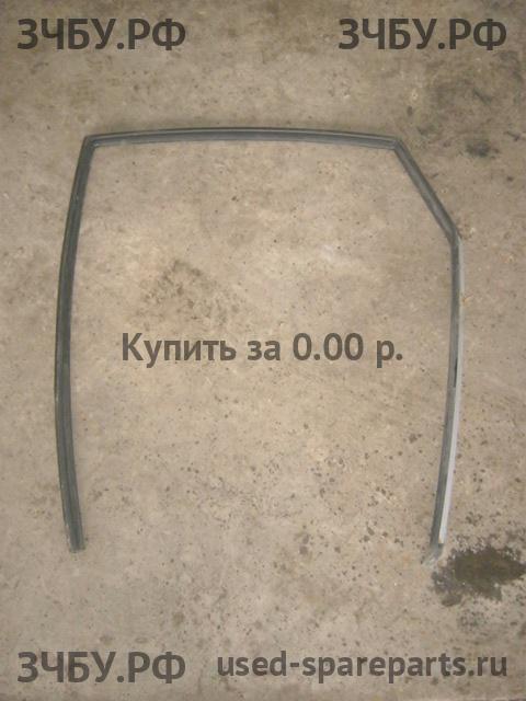 Subaru Impreza 3 (G12) Направляющая стекла в двери