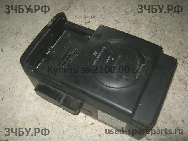 Lexus SC (1) 400 Ченджер компакт дисков
