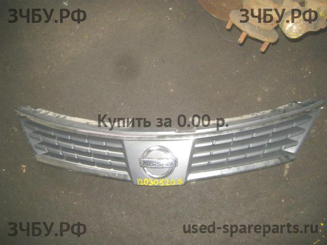 Nissan Tiida 1 Решетка радиатора