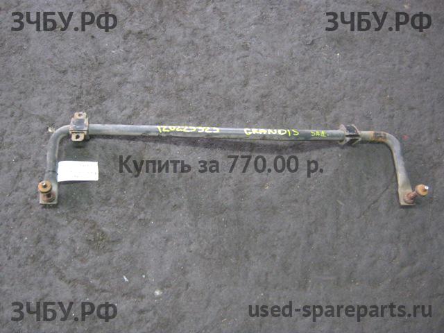Mitsubishi Grandis (NA4W) Стабилизатор задний