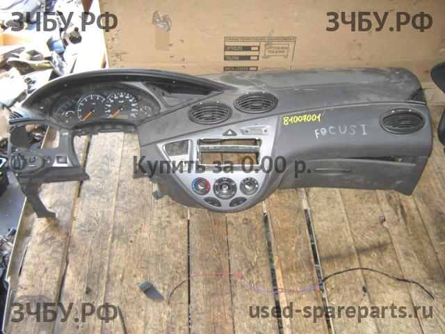 Ford Focus 1 Торпедо